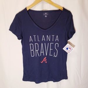 Atlanta Braves v-neck tshirt size xs